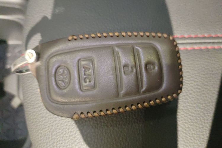 丰田 威兰达新能源 2023款 高性能版 2.5L 两驱劲擎版中控内饰11