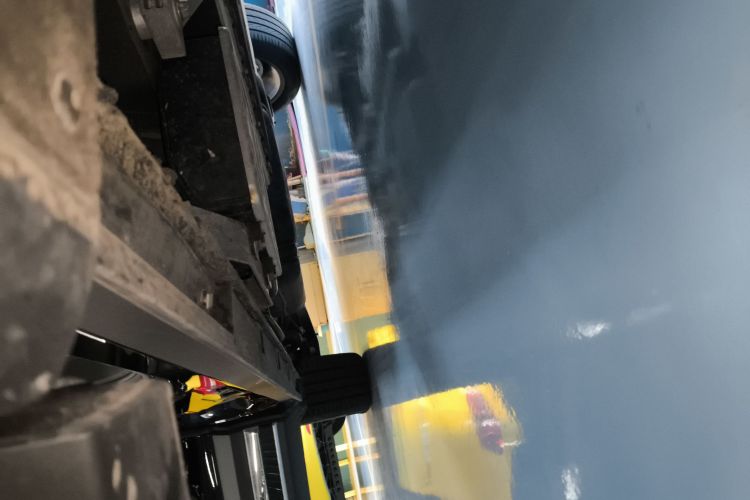 红旗HS7 PHEV 2024款 2.0T PHEV 四驱旗畅版 6座局部细节9001