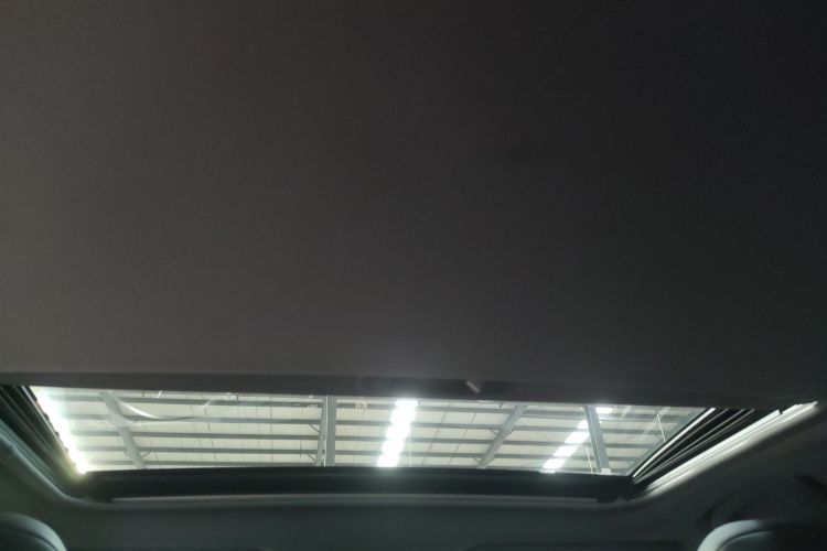 丰田 亚洲龙 2019款 双擎 2.5L 豪华版 国VI中控内饰22