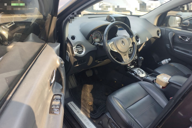 雷诺 科雷傲(进口) 2014款 改款 2.5L 两驱舒适版中控内饰20