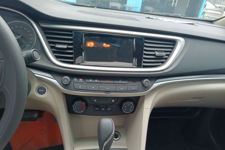 别克 英朗 2021款 典范 1.5L 自动精英型局部细节16