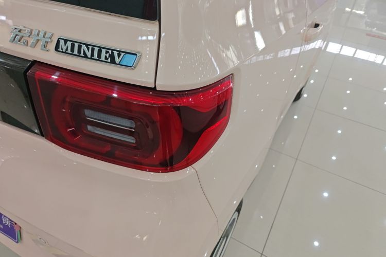 五菱汽车 宏光MINIEV 2021款 马卡龙时尚款 磷酸铁锂车身外观9