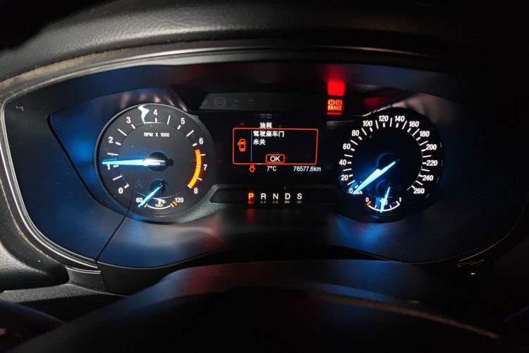 福特 蒙迪欧 2017款 EcoBoost 180 时尚型中控内饰14