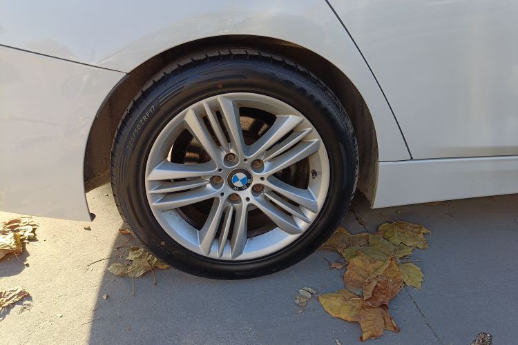 宝马3系 2016款 320Li 时尚型车身外观6008