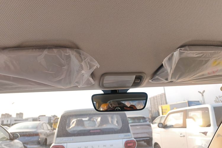 五菱汽车 宏光MINIEV 2024款 第三代 215km 青春版中控内饰22