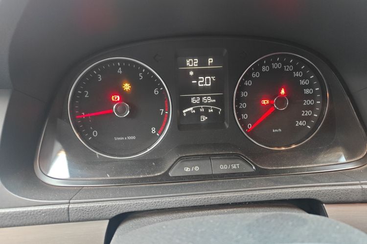 大众 朗逸 2013款 改款经典 1.6L 自动舒适版中控内饰15