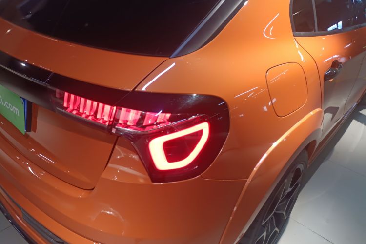 领克02 Hatchback 2022款 2.0TD Pro车身外观9