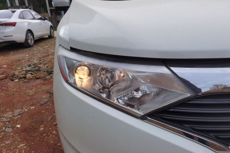 日产 贵士 2015款 3.5L SL车身外观6006