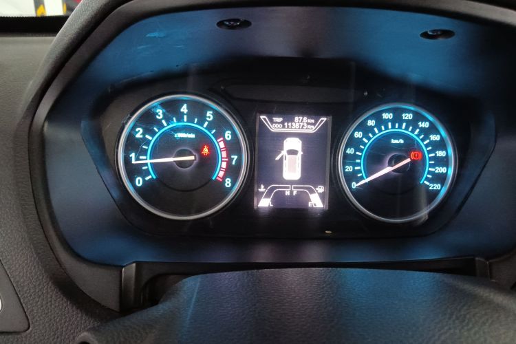 海马S7 2017款 1.8T 手动豪华版中控内饰14