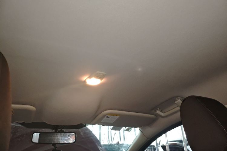 福特 福克斯 2012款 三厢 1.6L 自动舒适型局部细节22