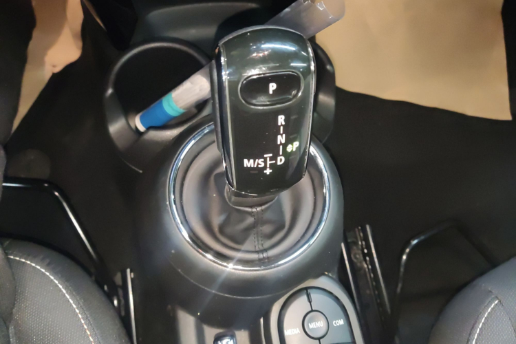 MINI 2019款 1.5T ONE PLUS局部细节18