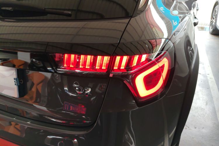 领克02 2019款 高能版 2.0T 自动两驱耀Pro版 国VI车身外观9