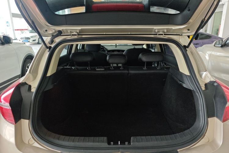 吉利汽车 帝豪GS 2016款 运动版 1.8L 手动领尚型机舱底盘23