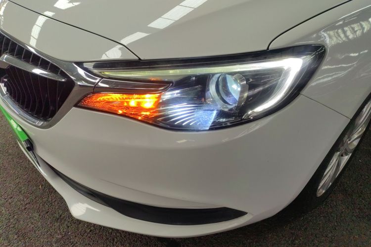 别克 英朗 2021款 改款 典范 1.5L 自动进取型车身外观36