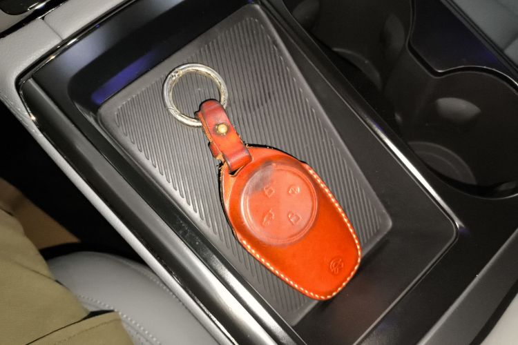 蔚来ES8 2020款 580KM 六座版中控内饰11