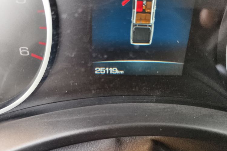 长城 炮 2021款 2.0T商用版手动柴油两驱精英型长箱GW4D20M中控内饰15