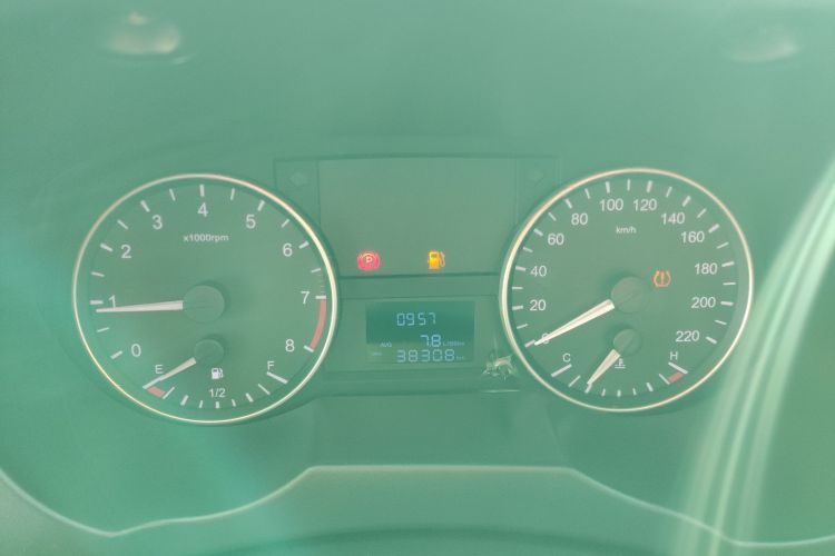 江淮瑞风 瑞风M3 2019款 创客版 1.8L 豪华型中控内饰14