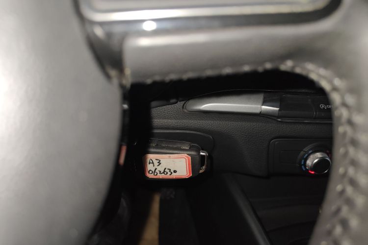 奥迪A3 2016款 Limousine 35 TFSI 进取型中控内饰7001