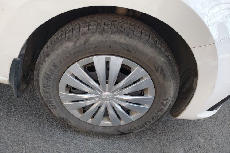 大众 桑塔纳 2021款 1.5L 手动风尚版车身外观10