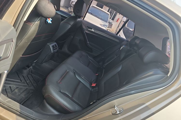 大众 高尔夫 2017款 1.6L 自动舒适百万辆纪念版中控内饰21