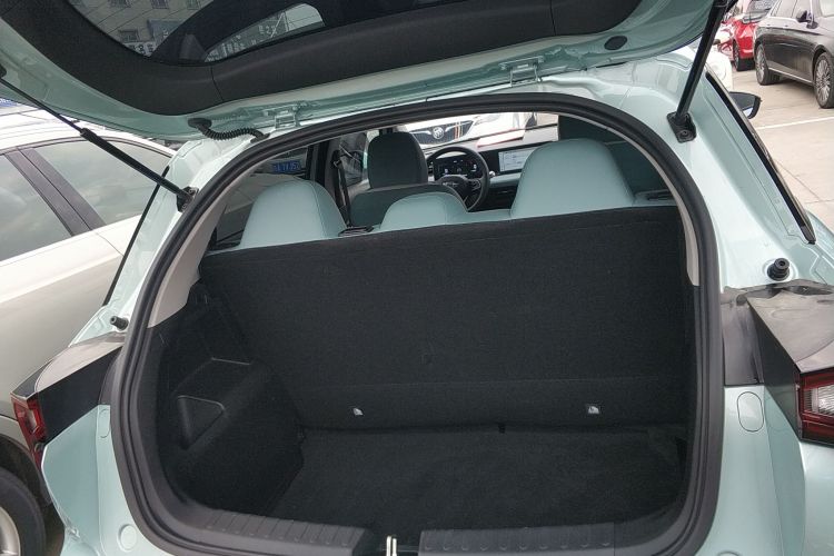 吉利几何E萤火虫 2024款 301km 星光机舱底盘23