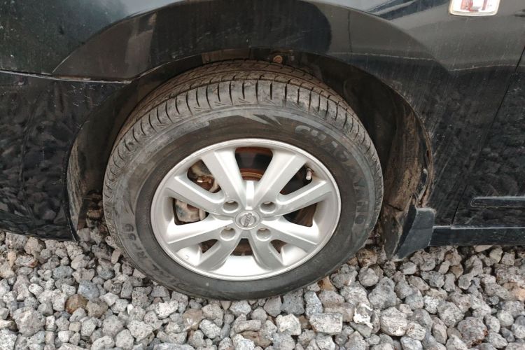 日产 轩逸 2012款 经典 1.6XE 手动舒适版车身外观6007