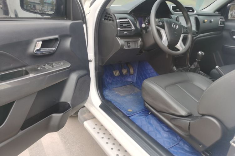 长城 风骏5 2021款 2.0T柴油两驱精英型大双排国VI GW4D20M中控内饰20