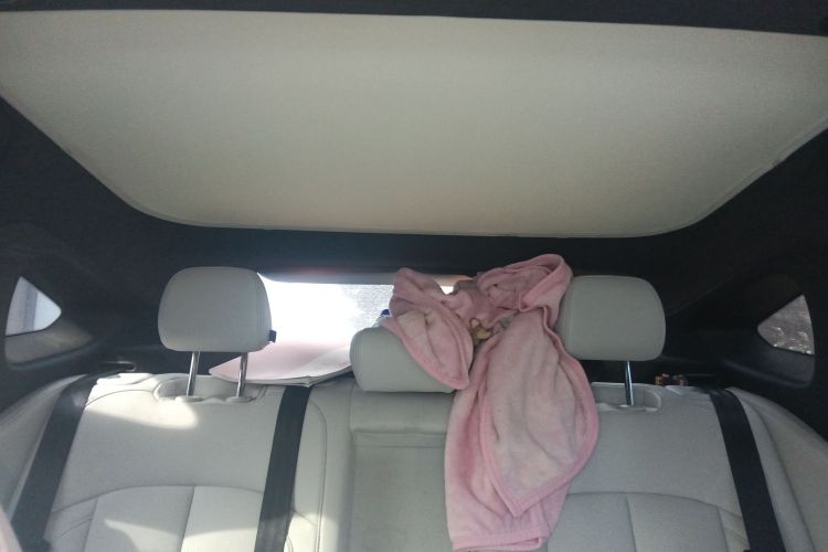 小鹏P7 2024款 P7i 550 Pro中控内饰22