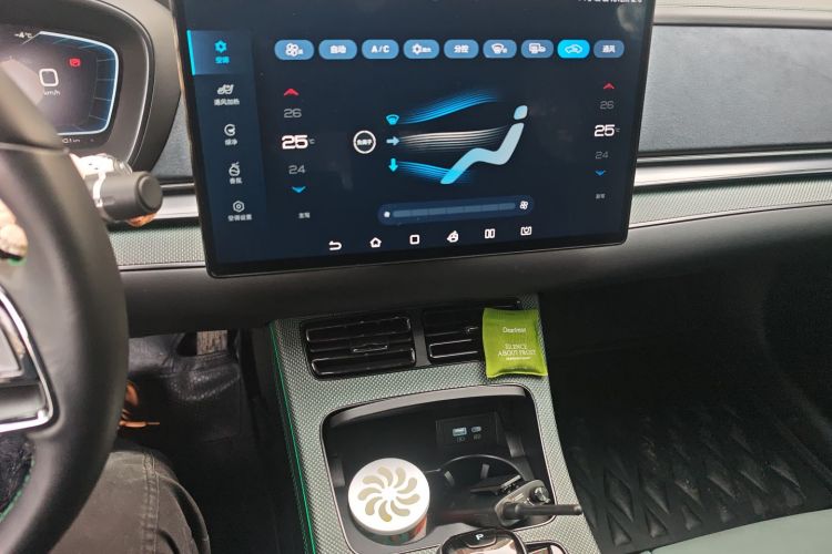 比亚迪 汉 2022款 EV 610KM四驱千山翠限量版中控内饰16