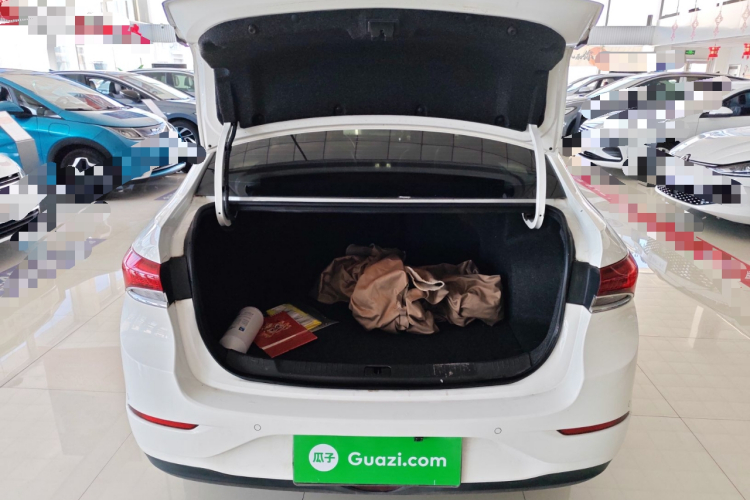 别克 英朗 2018款 18T 自动精英型机舱底盘23