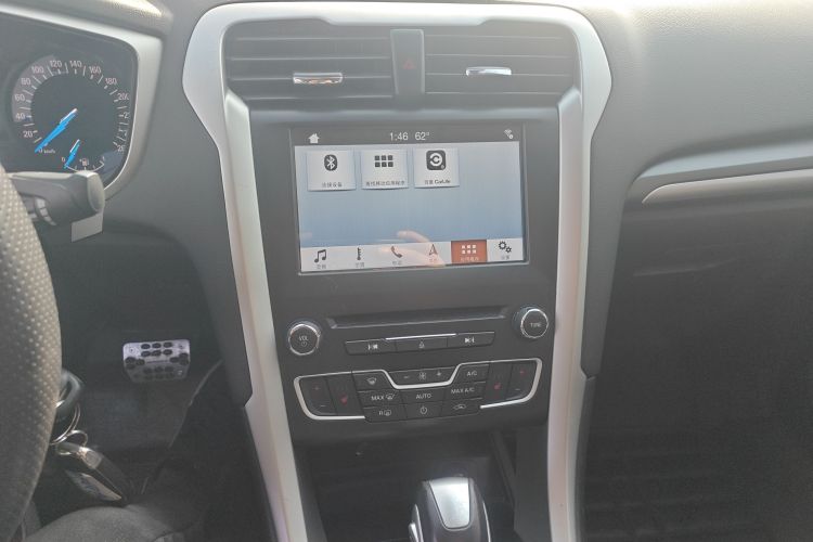 福特 蒙迪欧 2013款 1.5L GTDi180时尚型中控内饰16