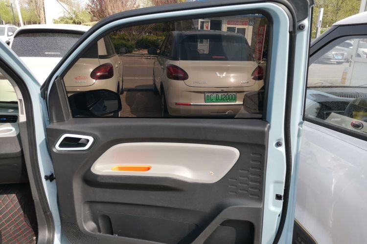 五菱汽车 宏光MINIEV 2020款 自在款 磷酸铁锂中控内饰7005