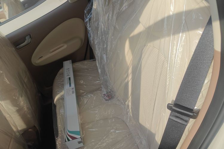 五菱汽车 宏光MINIEV 2025款 四门版 进阶款中控内饰21