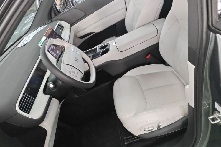 小鹏G6 2023款 580 长续航 Max中控内饰19