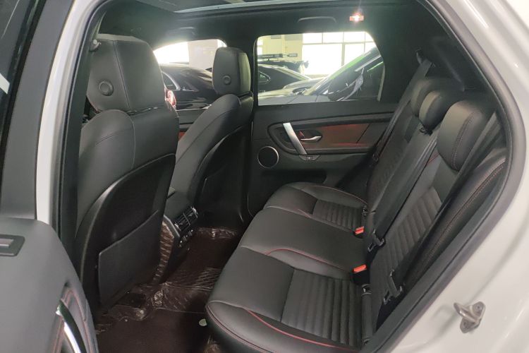 路虎 发现运动版新能源 2022款 改款 P300e 插电式电动混合版中控内饰21