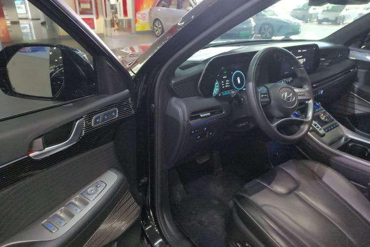 现代 帕里斯帝 2023款 3.5L 自动四驱Calligraphy中控内饰20