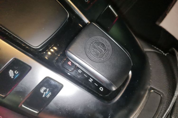 奔驰 2019款 AMG GT 50 四门跑车中控内饰18