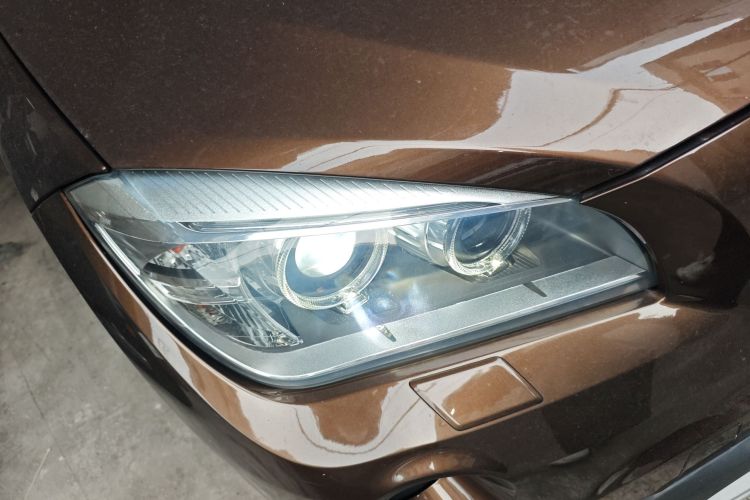 宝马X1 2014款 sDrive18i 领先型车身外观8