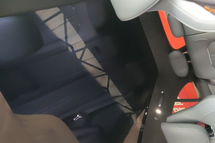 小米汽车 小米YU7 2025款 超长续航高性能四驱Max版局部细节22