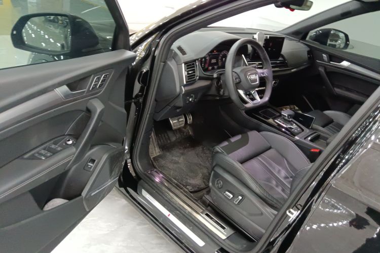 奥迪Q5L 2024款 45 TFSI 豪华动感型中控内饰20