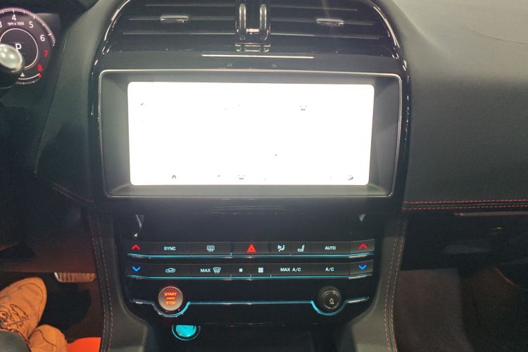 捷豹F-PACE 2020款 2.0T 赛旗版局部细节16