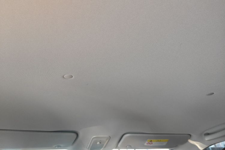 五菱汽车 五菱缤果 2023款 333km 灵犀互联款局部细节22