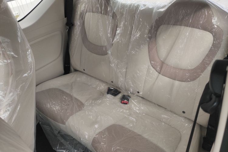 五菱汽车 宏光MINIEV 2024款 第三代 215km 青春版中控内饰7004