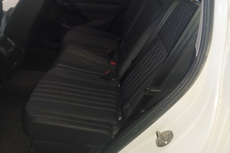 大众 途观L 2022款 330TSI 自动两驱舒享版中控内饰7004