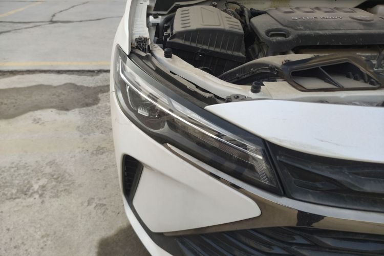 雪佛兰 科鲁泽 2024款 1.5L 双离合悦享版车身外观8