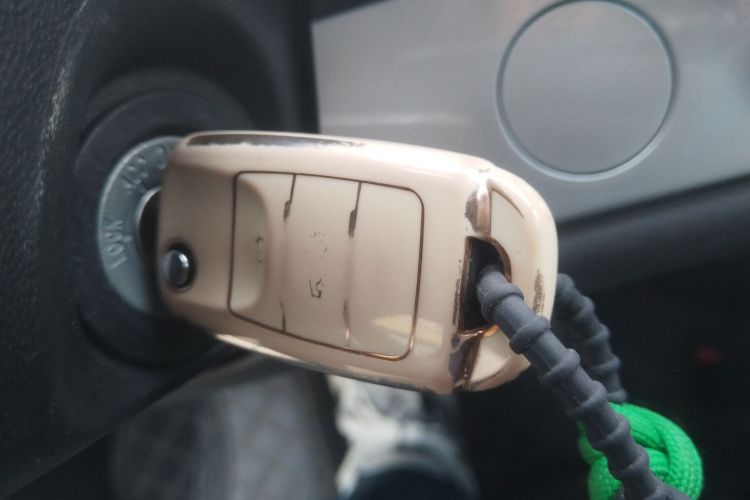 长安启源 长安Lumin 2022款 210km 香甜款中控内饰11