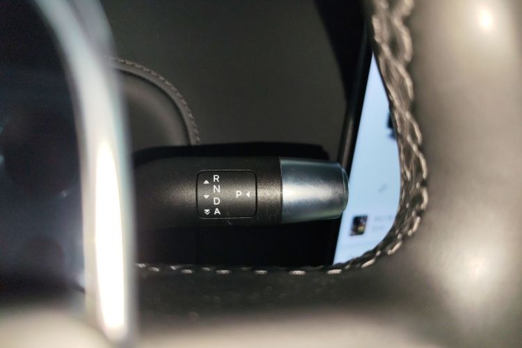 理想汽车 理想L9 2022款 Max中控内饰18