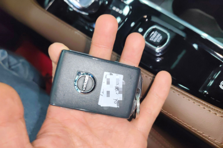 沃尔沃XC90 2022款 B6 智雅豪华版 7座中控内饰7001