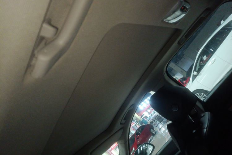 宝马3系GT 2013款 320i 领先型局部细节22