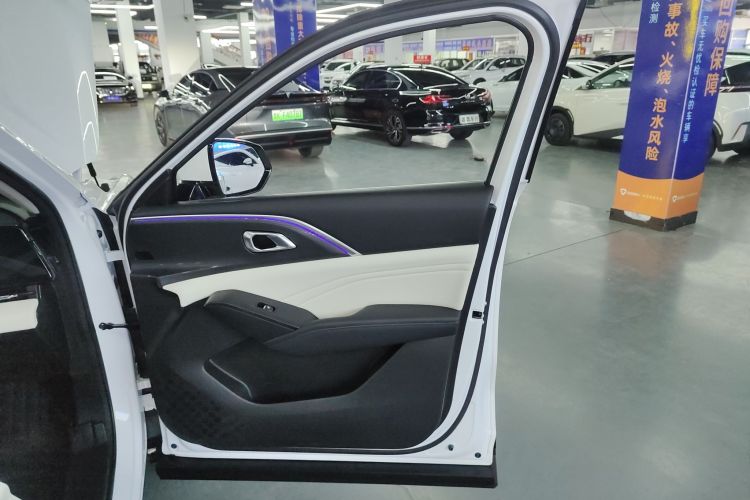 哈弗枭龙MAX 2023款 1.5L Hi4 105 四驱智能旗舰版中控内饰42